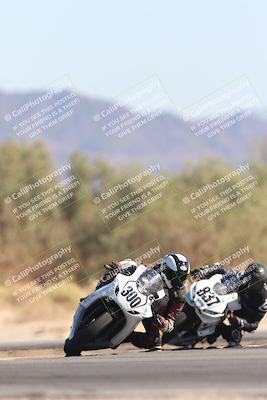 media/Nov-02-2025-CVMA (Sun) [[337aff29ab]]/Race 8-Formula Lightweight Twins Shootout/